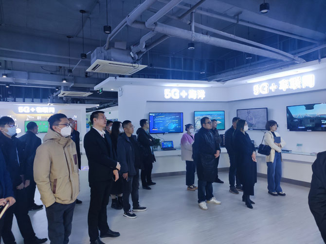 1677815429483046.png z1.png